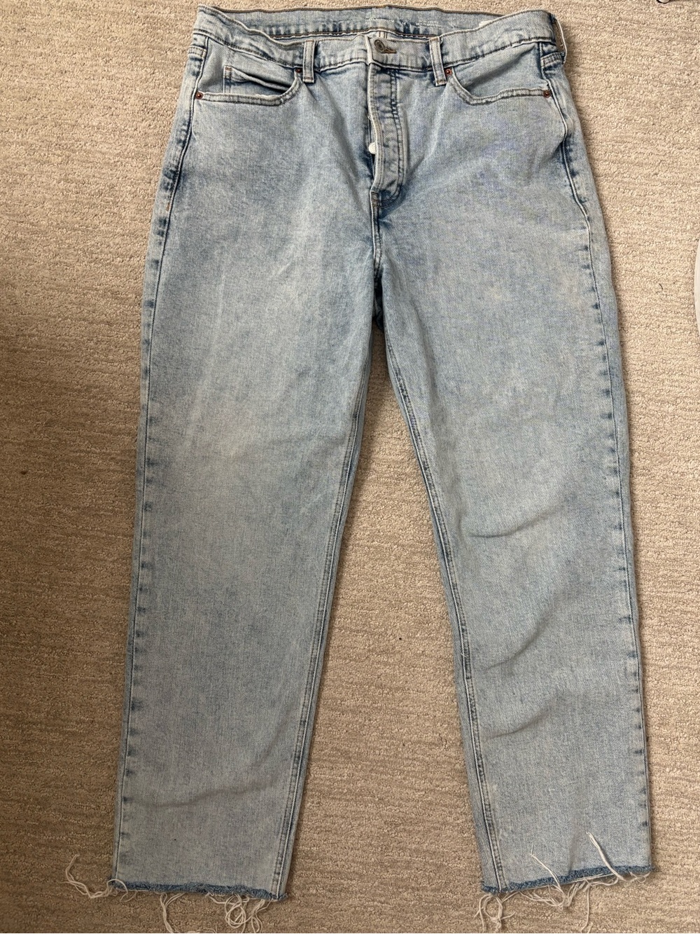 Women’s Straight-Leg Jeans